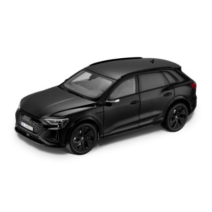 Imagen de AUDI Q8 NEGRO ESCALA